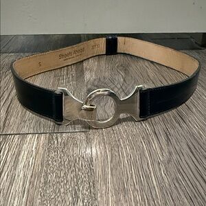 Streets Ahead Vintage Leather Interlocking Belt